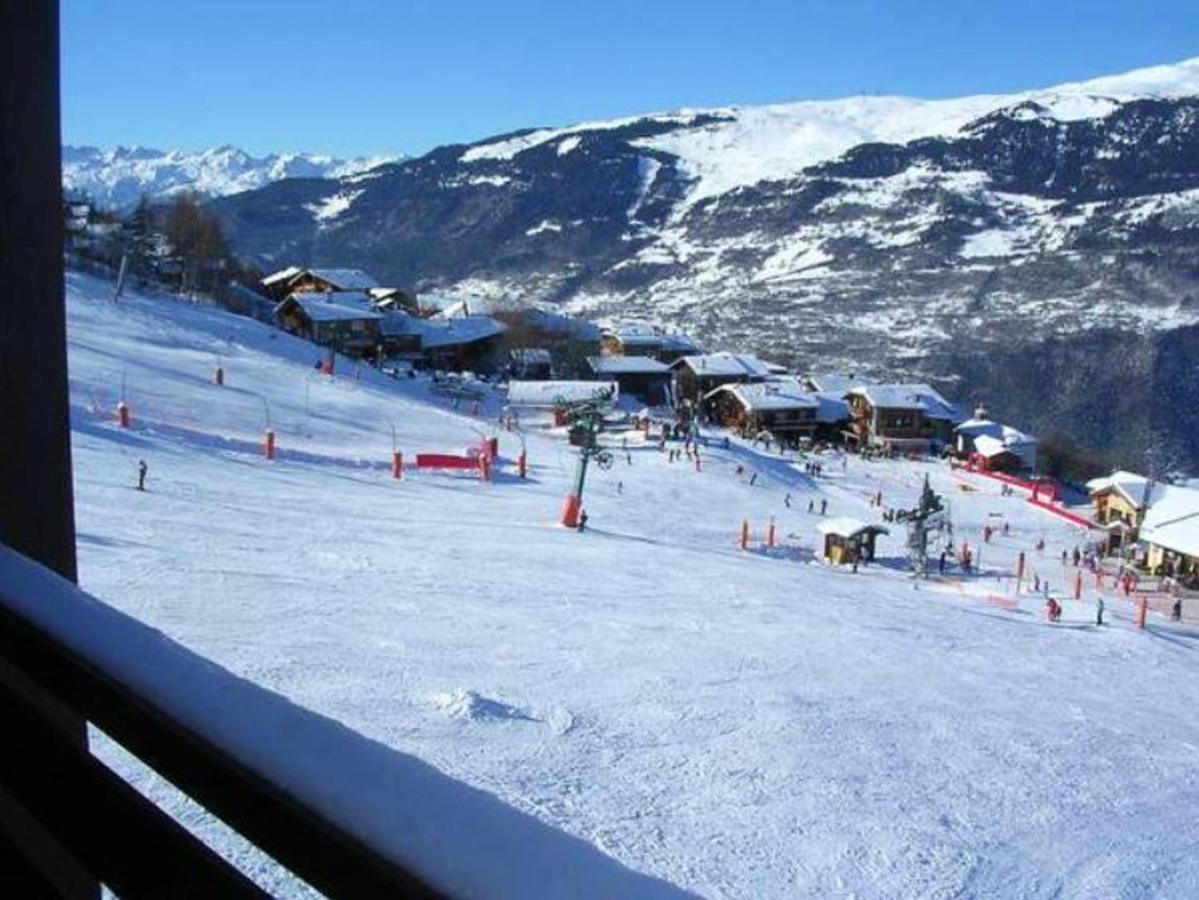 Au Pied Des Pistes A - Vue Sur Montagne - La Plagne